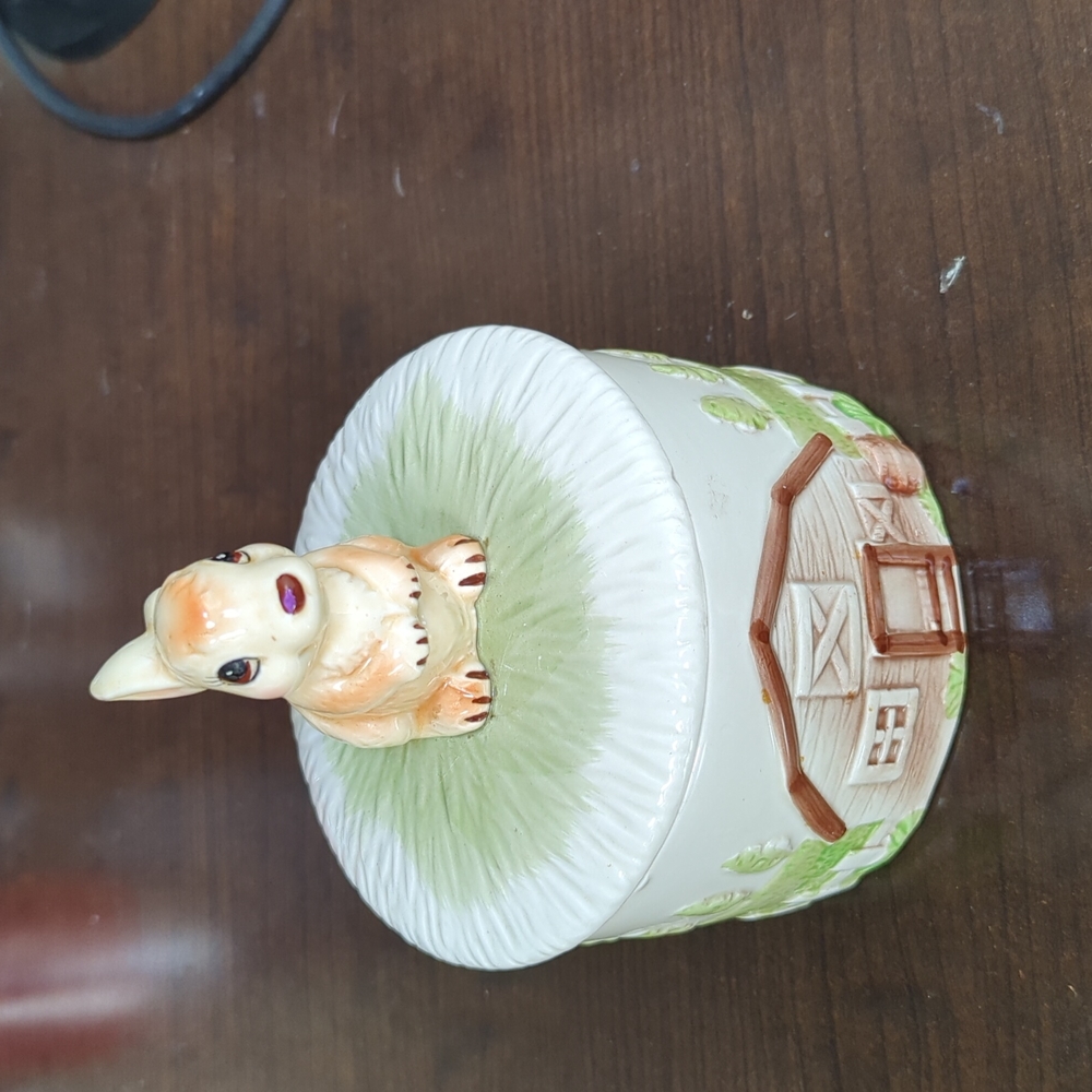 Ceramic rabbit canister,(vintage Japan)